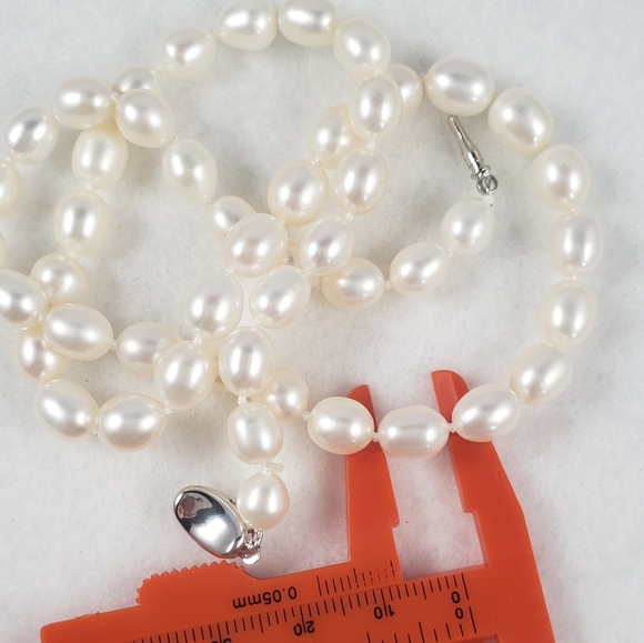 REAL - 9mm Pearl Necklace - Picture 6 of 8